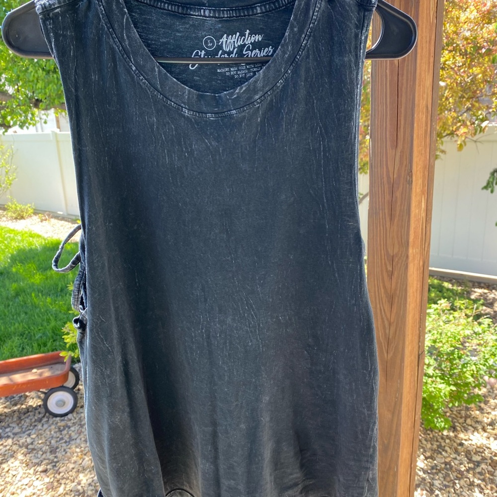 Affliction tank